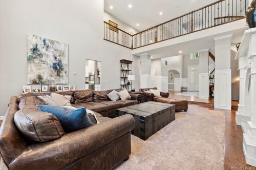 49 Cherry Hl Farm Dr, Englewood CO 80113-7169 exterior