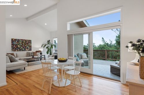 7030 Buckingham Blvd, Berkeley, CA 94705-1713