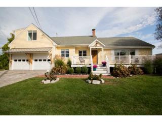 1127 Anthony Rd, Portsmouth, RI 02871-6002