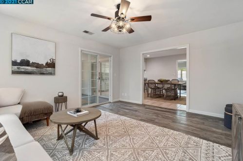 1925 Alvina Dr, Concord CA  94523-2801 exterior