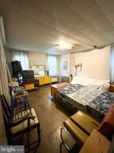 142 53 St, Philadelphia PA 19139-1404 exterior