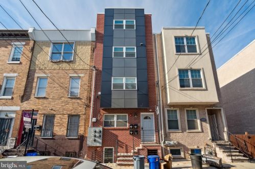 2214 Camac St, Philadelphia PA  19133-1013 exterior