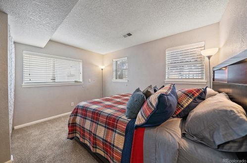 21606 Powers Pl, Aurora CO 80015-3372 exterior