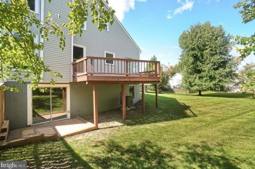 2229 Cherry Leaf Ln, Silver Spring MD 20906-5733 exterior