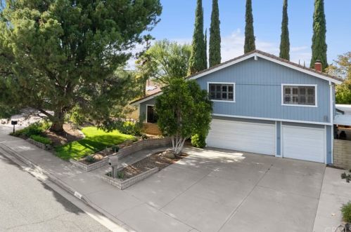 2185 Hackamore Pl, Riverside, CA 92506-4616