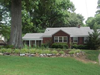 4954 Minden Rd, Memphis, TN 38117-2708