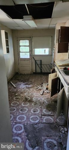 2029 9th St, Philadelphia, PA 19122-1305