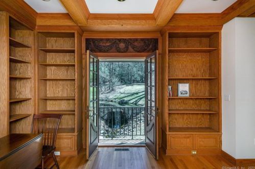 299 Great Hollow Rd, Cornwall CT  06796-1805 exterior