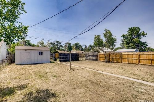 1733 Oakland St, Denver CO  80010-2823 exterior