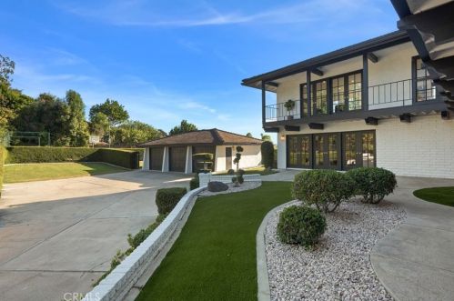 12821 Bonita Heights Dr, Santa Ana CA  92705-1319 exterior