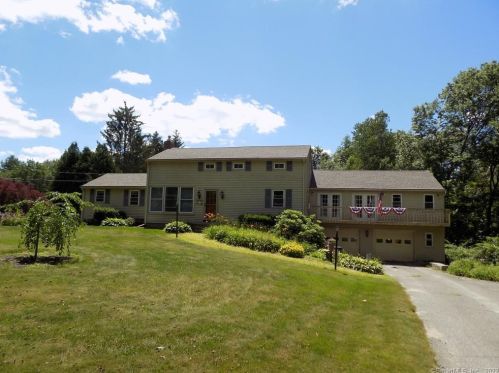 61 Shingle Mill Rd, Torrington, CT 06791-2311