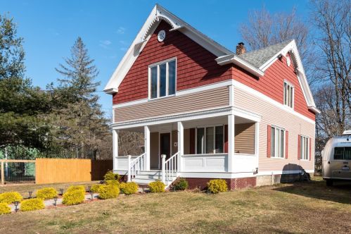 4 Westside Ave, Unity, NH 03743-2135
