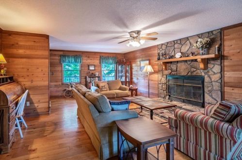 2415 Camp Rd, Big Canoe GA  30143-4925 exterior