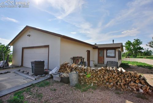 15715 Connies Dr, Amo, CO 80831-7450