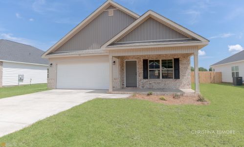 17 Lasso Dr, Warner Robins, GA 31088-6647