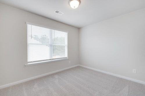 585 Mcwilliams Rd, Atlanta GA  30315-7541 exterior