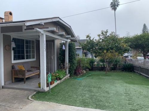 1322 Harmon St, Santa Barbara, CA 93103-3519