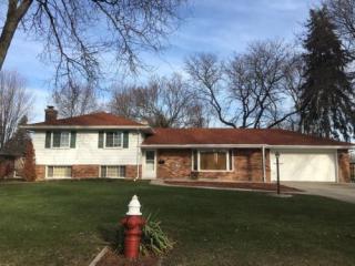 2335 Kneer Dr, Toledo, OH 43614-3023