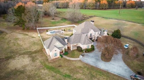 1079 Knox Chapel Rd, Social Circle GA  30025-4151 exterior