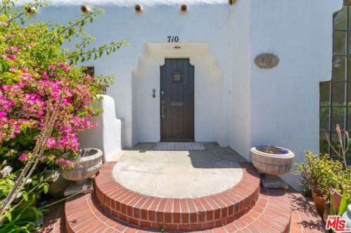 710 Adelaide Pl, Santa Monica CA  90402-1330 exterior