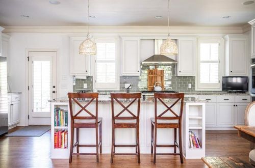 4437 Carmain Dr, Atlanta GA  30342-3503 exterior