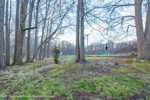 175 Lexington Ct, Tinton Falls NJ 07701-5486 exterior