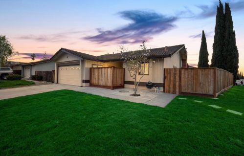 49 Southfield Ct, San Jose, CA 95138-1834