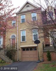 4009 Murdstone Ct, Fairfax, VA 22033-2826