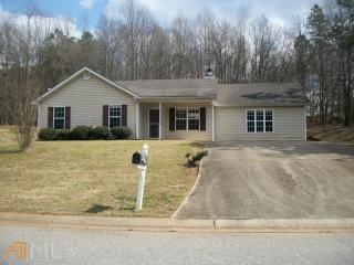 4556 Spring Leaf Dr, Gillsville, GA 30543-3081