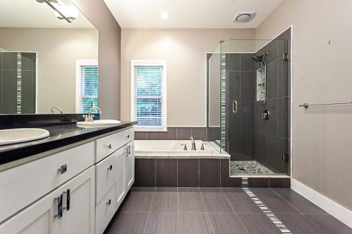 8615 Hope Mews Ct, Atlanta GA  30350-2961 exterior