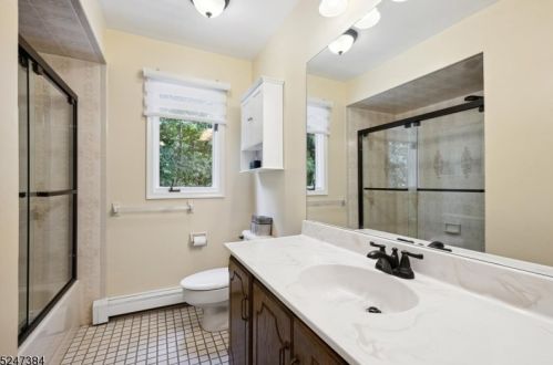 35 Olde York Rd, Dover NJ  07869-2720 exterior