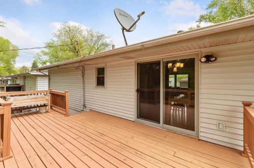 656 17th Ave, Saint Paul MN  55112-6523 exterior