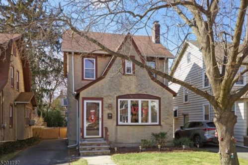 36 Rowe St, Bloomfield, NJ 07003-5127