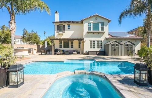 16093 Sierra Heights Dr, Riverside CA  92503-8449 exterior