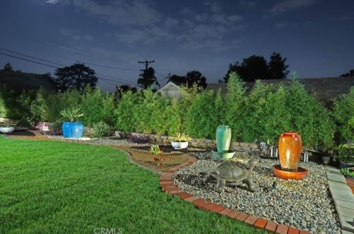 1622 Virginia Ave, Glendale CA  91202-1246 exterior