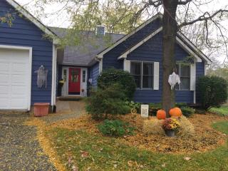 929 Alton Ct, Winthrop Hbr, IL 60096-1638