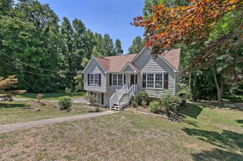 1201 Cousins Rd, Holly Springs, GA 30188-5564