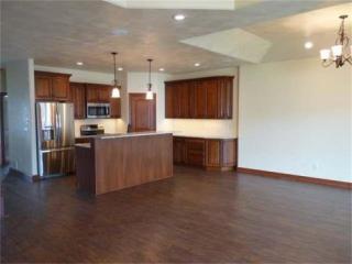 411 Versailles Ave, Bismarck, ND 58503-0321