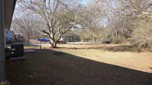 3260 Creekwood Dr, Rex GA  30273-2121 exterior