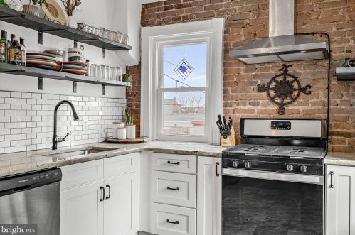 741 Marion St, Lancaster PA  17602-3114 exterior