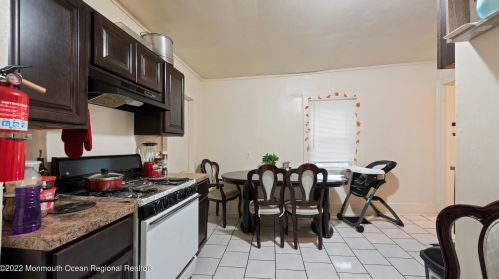 1512 Summerfield Ave, Tinton Falls NJ 07712-6918 exterior