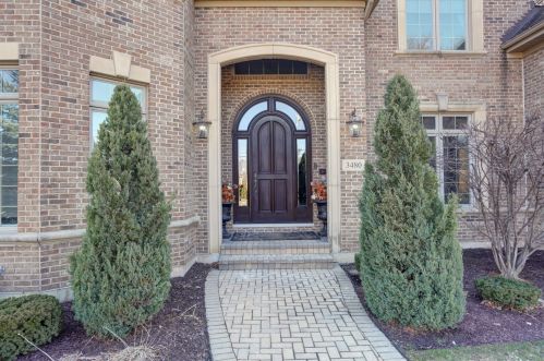 3480 Crescent Ln, Glenview, IL 60026-3402