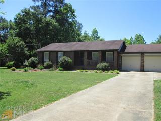 1244 Village Rd, Elberton, GA 30635-1312
