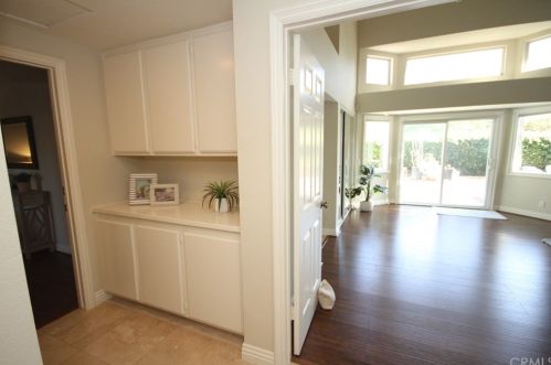 11 Sunrise, Irvine CA  92603-3720 exterior