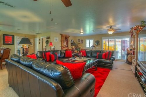 16122 Ponderosa Ln, Riverside CA  92504-6155 exterior