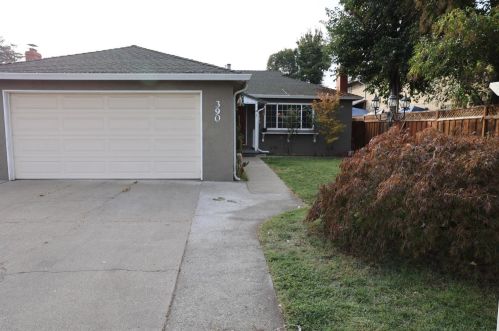 390 Falgren Ave, Hayward, CA 94541-3654