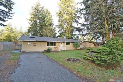 5633 Orchard Dr, Ferndale, WA 98248-9133