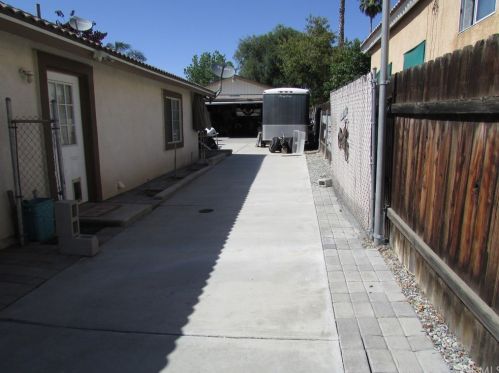1653 Palmyrita Ave, Riverside CA  92507-1708 exterior