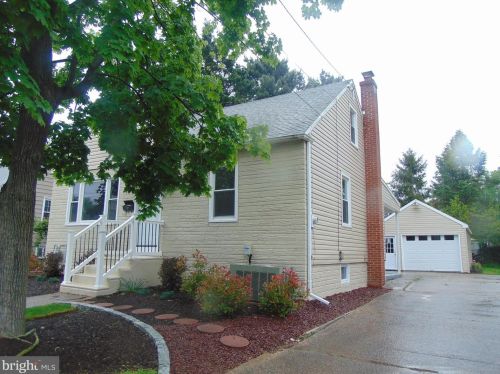 74 Read Ave, Runnemede, NJ 08078-1648