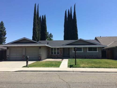 2530 Teresa Ct, Turlock, CA 95382-2125